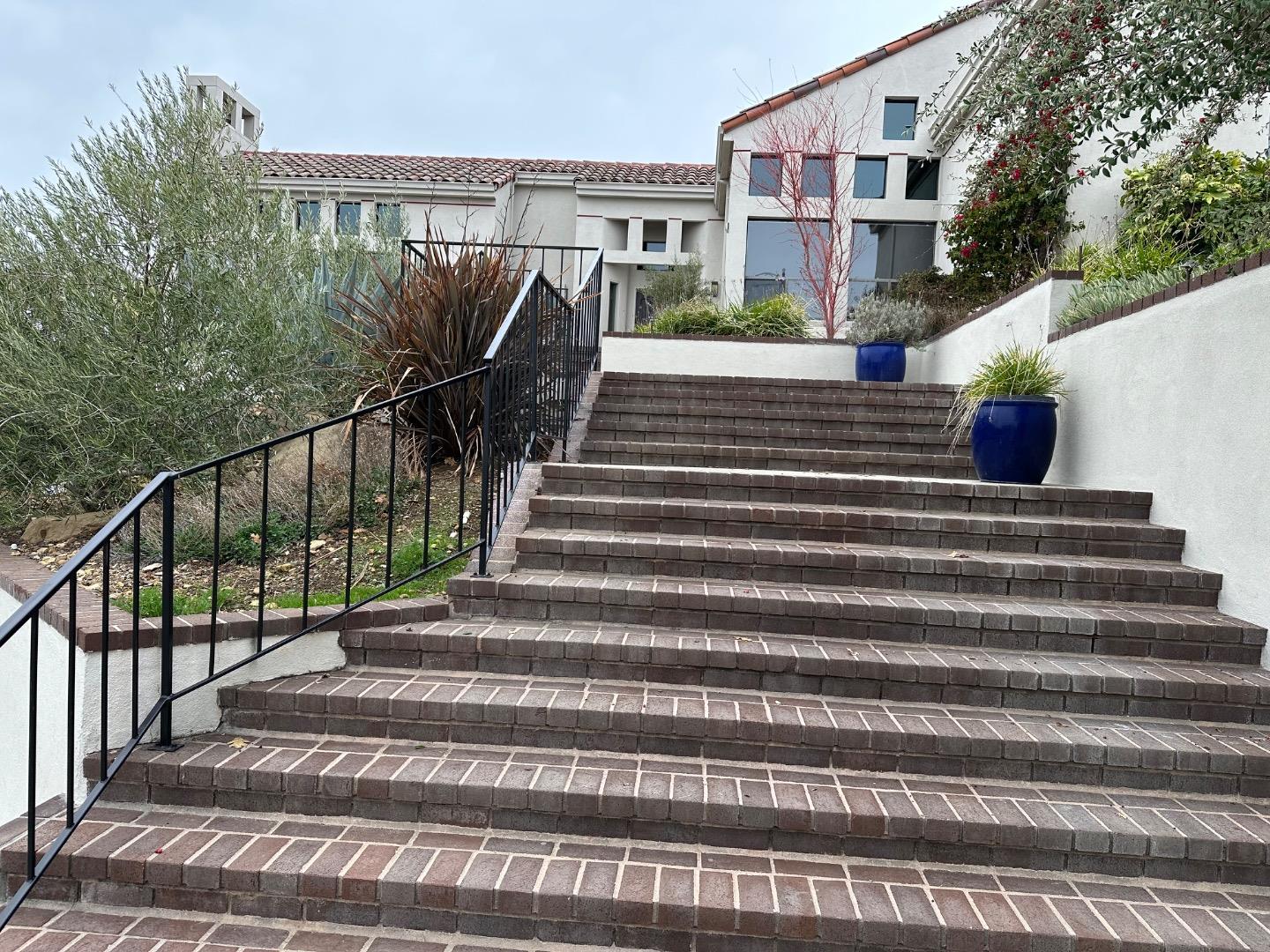 Detail Gallery Image 2 of 21 For 8255 Rancho Real, Gilroy,  CA 95020 - 3 Beds | 3/1 Baths