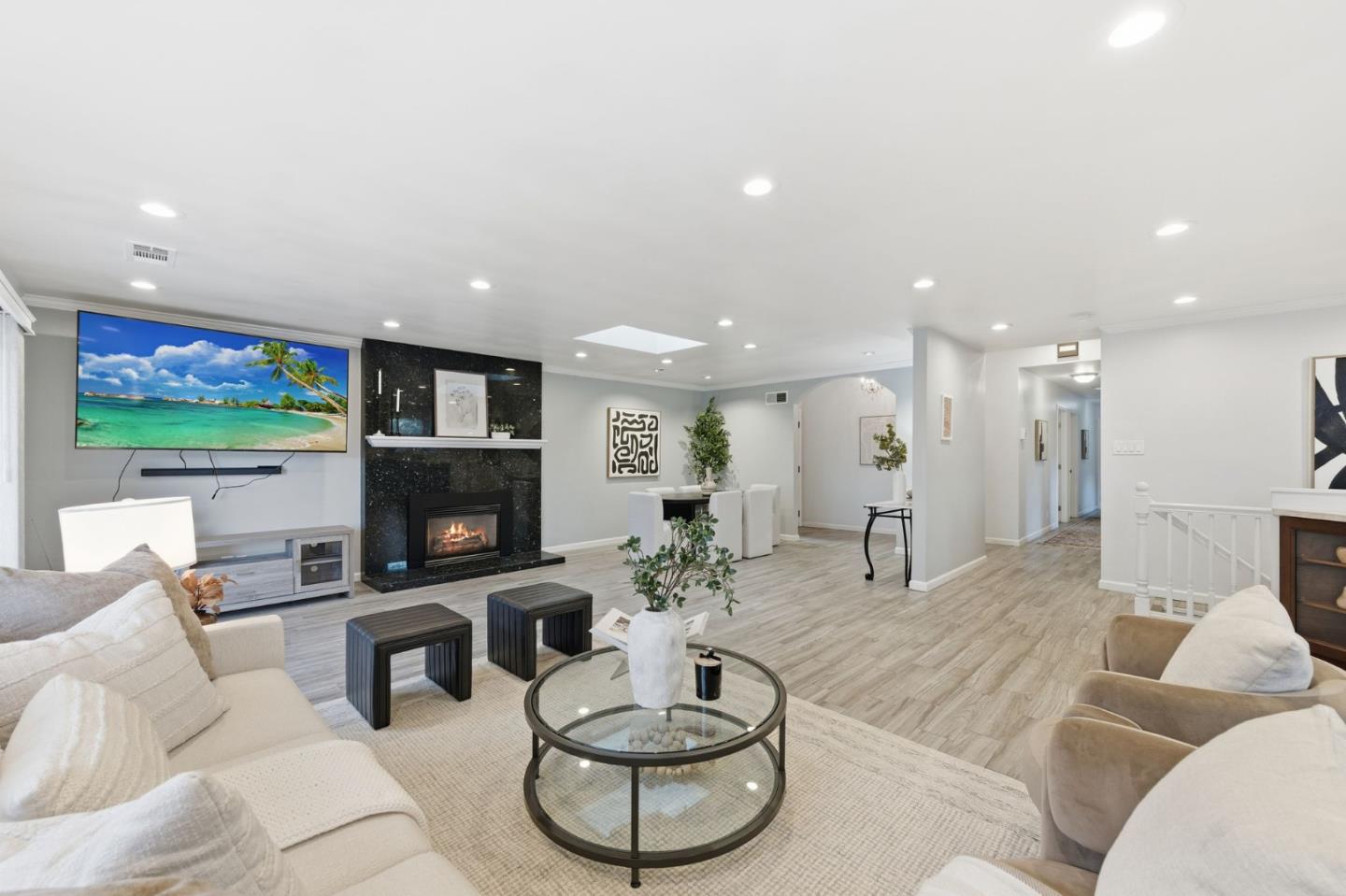 Detail Gallery Image 12 of 46 For 87 Exeter Ave, San Carlos,  CA 94070 - 4 Beds | 3 Baths