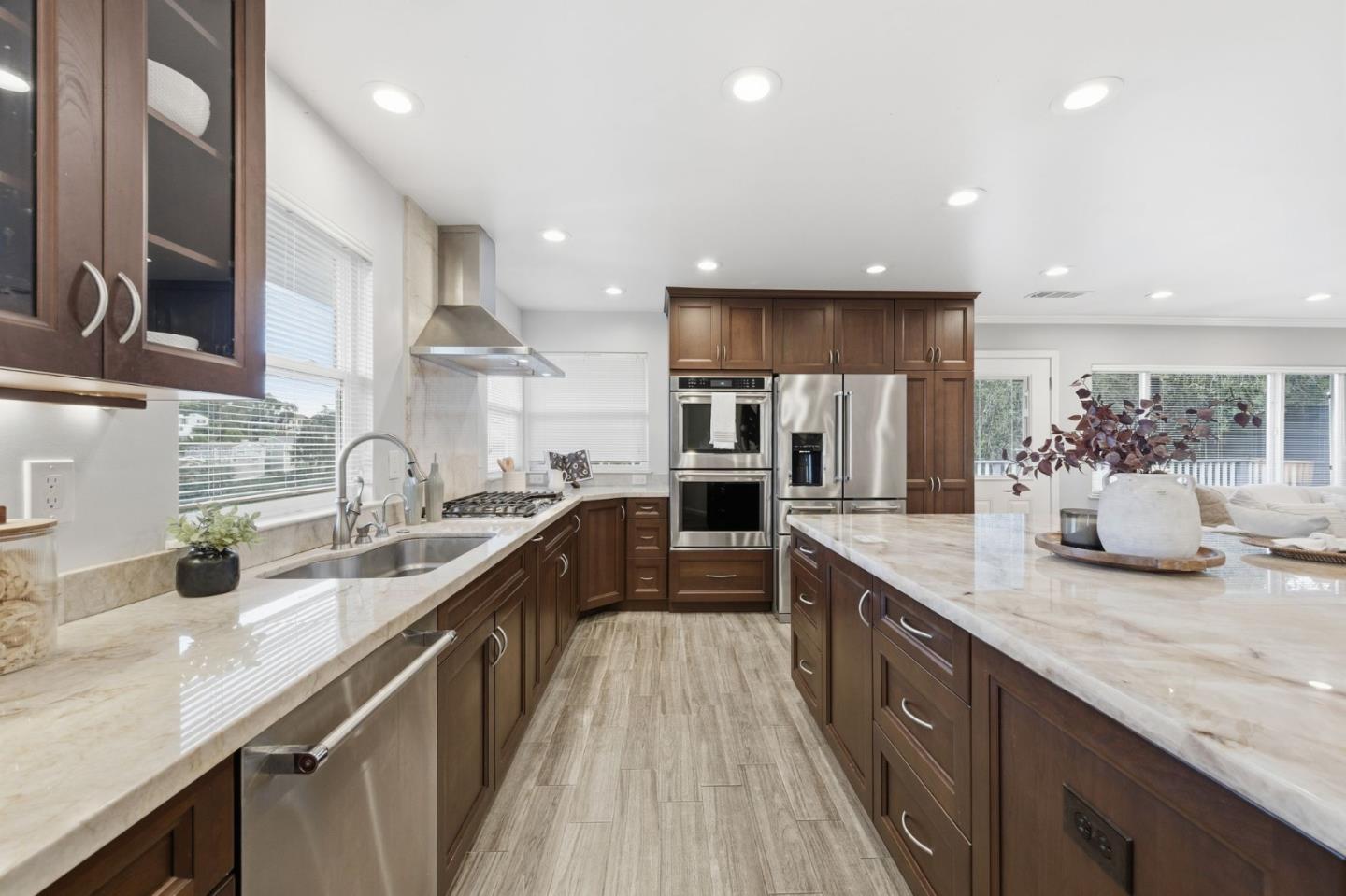 Detail Gallery Image 21 of 46 For 87 Exeter Ave, San Carlos,  CA 94070 - 4 Beds | 3 Baths