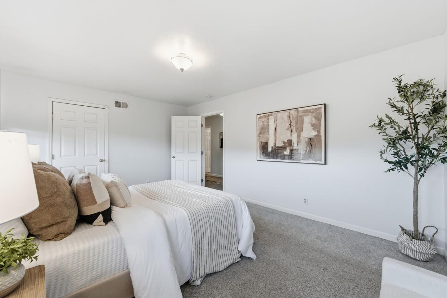 Detail Gallery Image 36 of 46 For 87 Exeter Ave, San Carlos,  CA 94070 - 4 Beds | 3 Baths