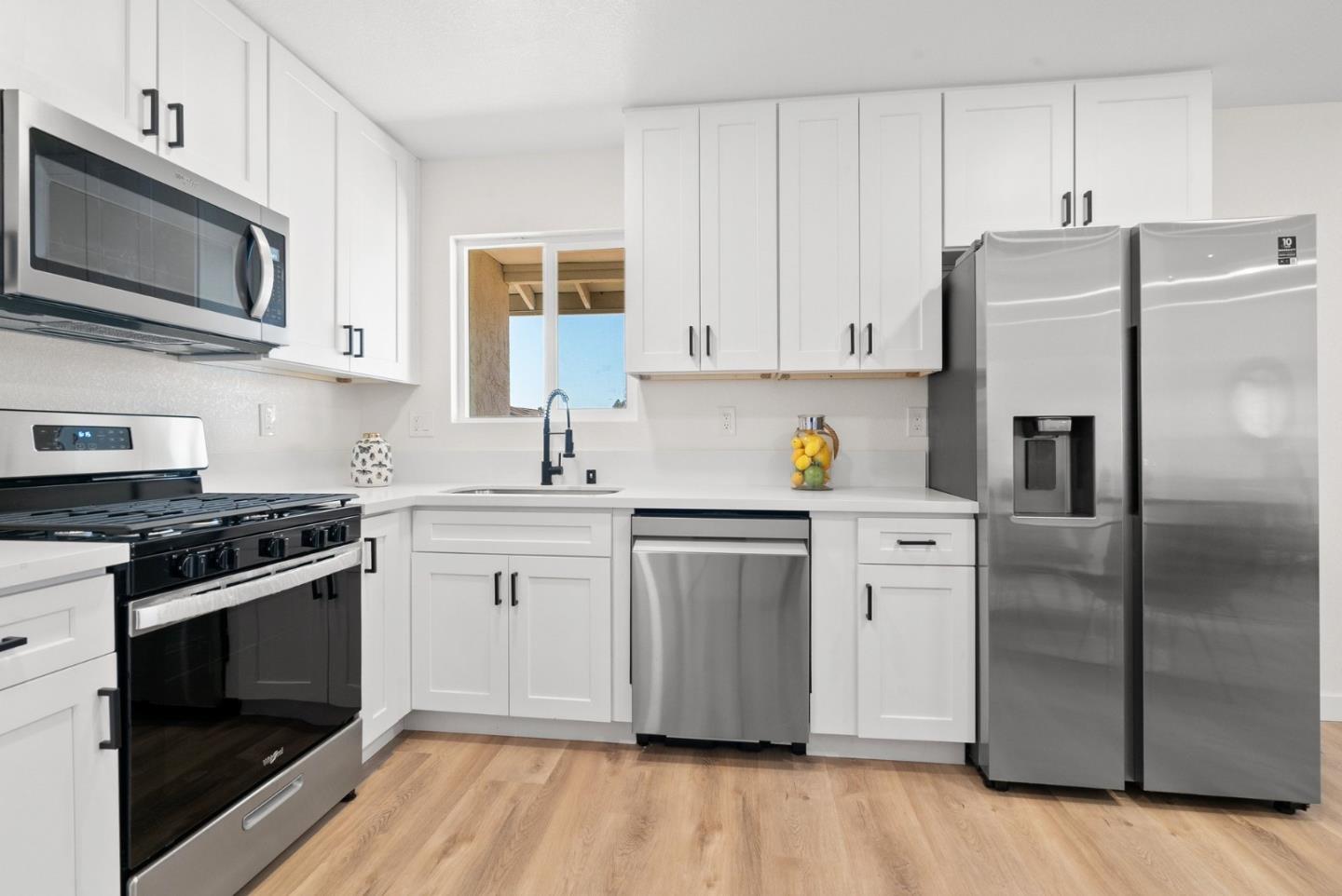 Detail Gallery Image 8 of 22 For 118 San Simeon Dr, Watsonville,  CA 95076 - 3 Beds | 2 Baths