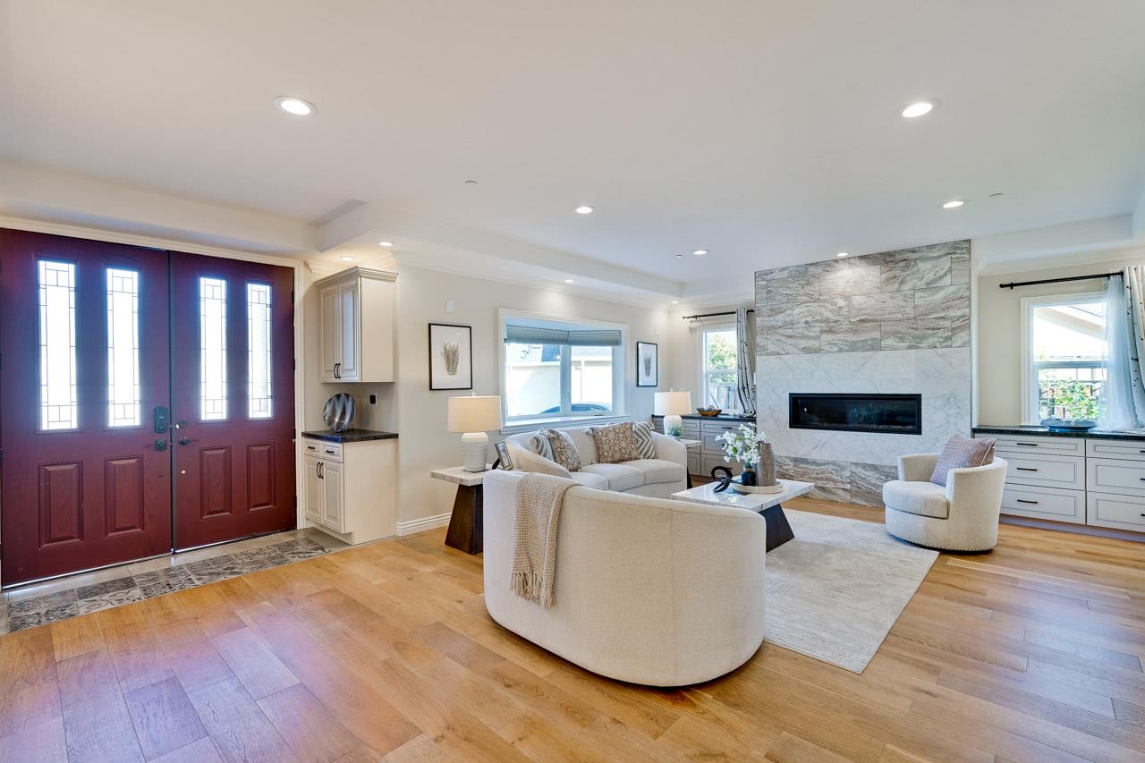 Detail Gallery Image 2 of 51 For 349 Merlin Ct, Fremont,  CA 94539 - 5 Beds | 3 Baths