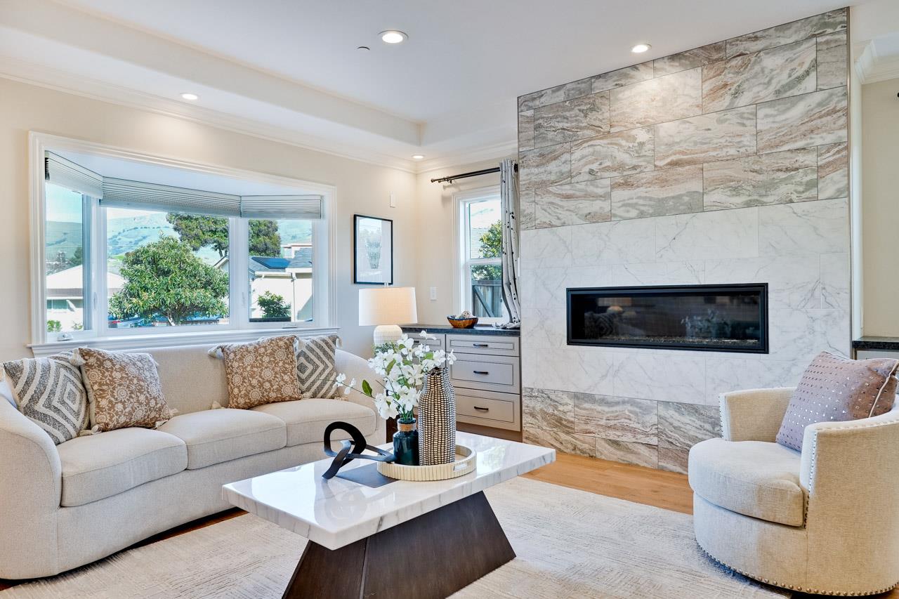 Detail Gallery Image 4 of 51 For 349 Merlin Ct, Fremont,  CA 94539 - 5 Beds | 3 Baths