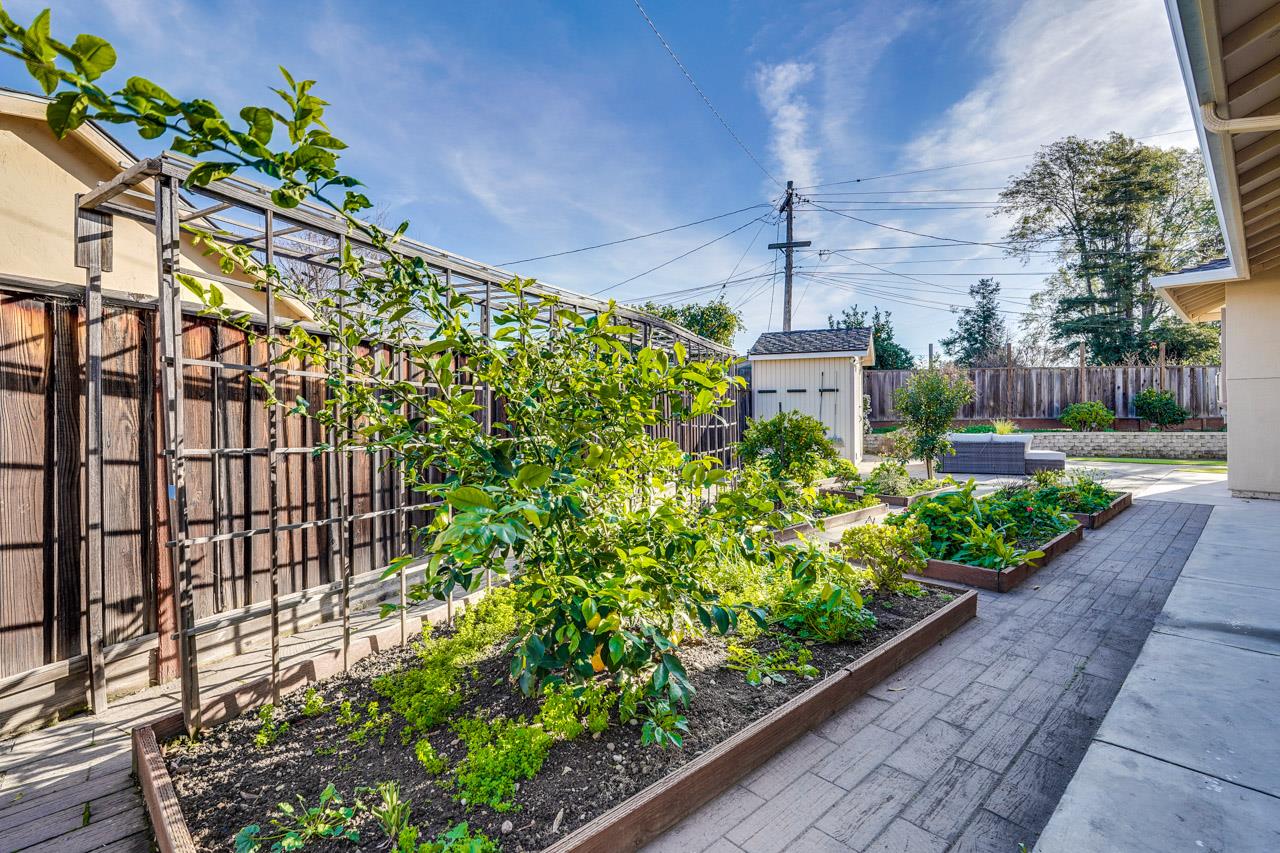 Detail Gallery Image 43 of 51 For 349 Merlin Ct, Fremont,  CA 94539 - 5 Beds | 3 Baths