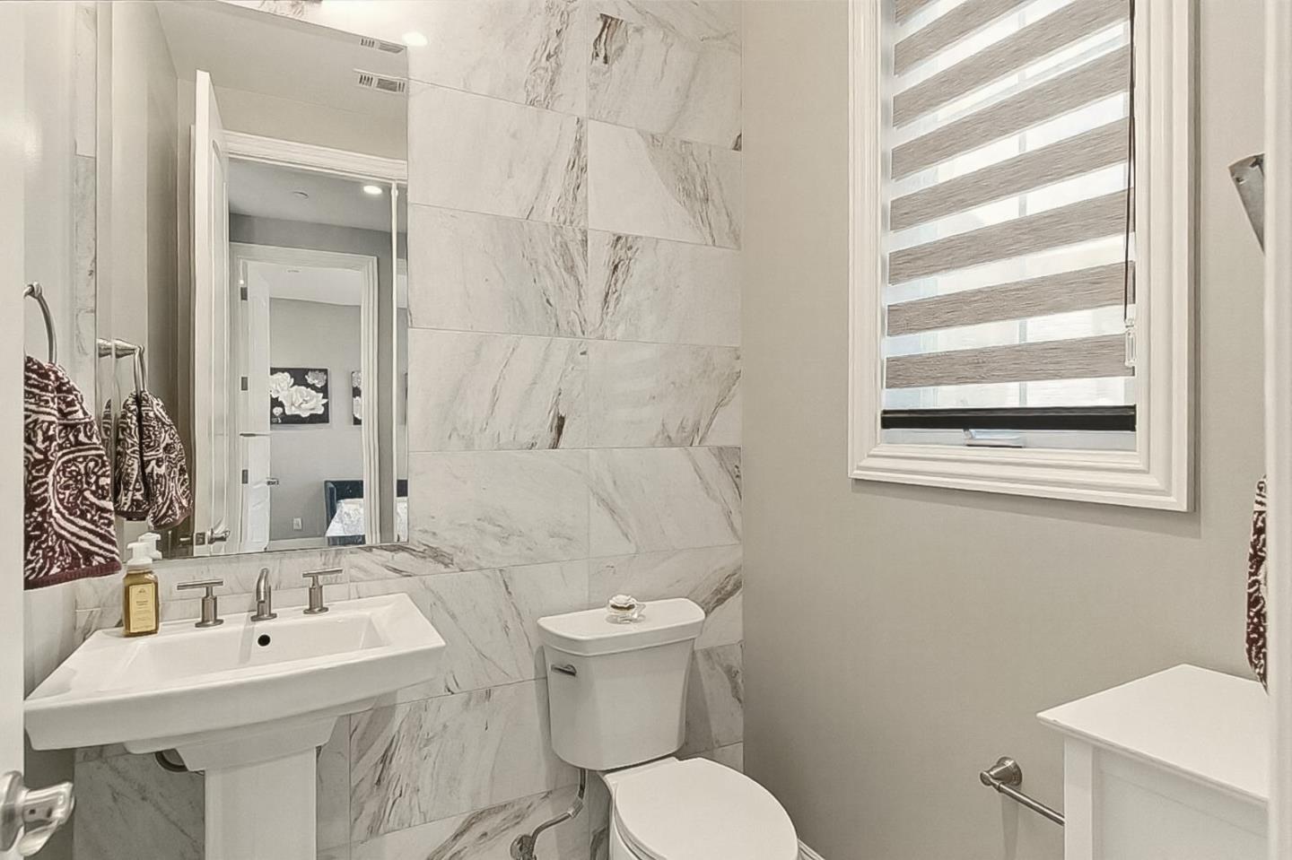 Detail Gallery Image 14 of 34 For 124 Barias Pl, Pleasanton,  CA 94566 - 3 Beds | 2/1 Baths