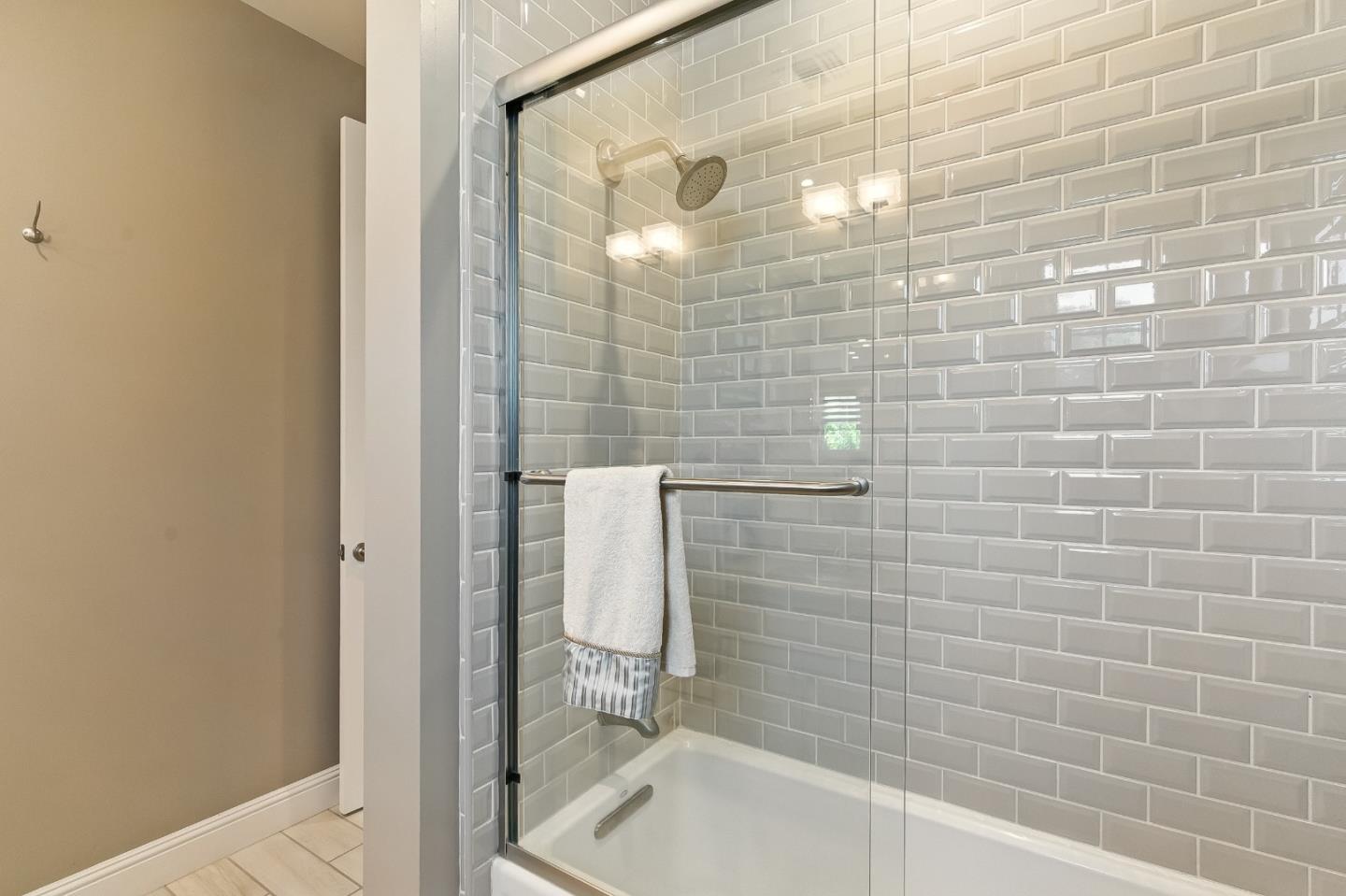 Detail Gallery Image 22 of 34 For 124 Barias Pl, Pleasanton,  CA 94566 - 3 Beds | 2/1 Baths