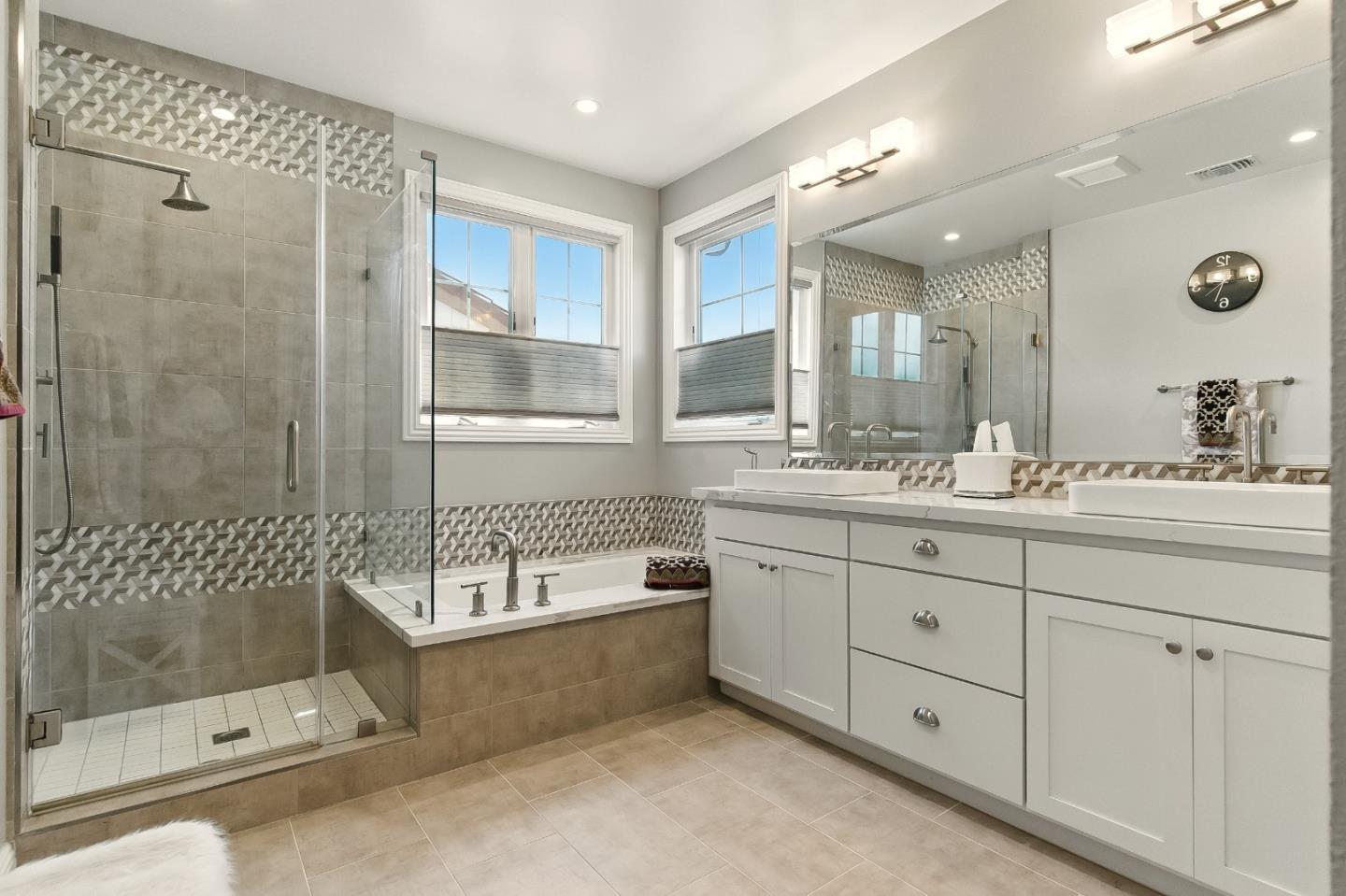 Detail Gallery Image 24 of 34 For 124 Barias Pl, Pleasanton,  CA 94566 - 3 Beds | 2/1 Baths