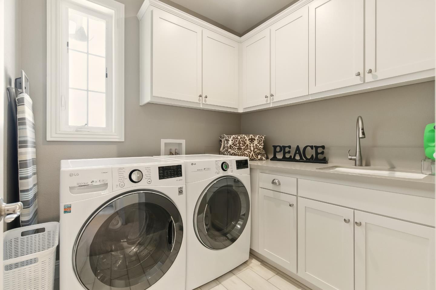 Detail Gallery Image 31 of 34 For 124 Barias Pl, Pleasanton,  CA 94566 - 3 Beds | 2/1 Baths