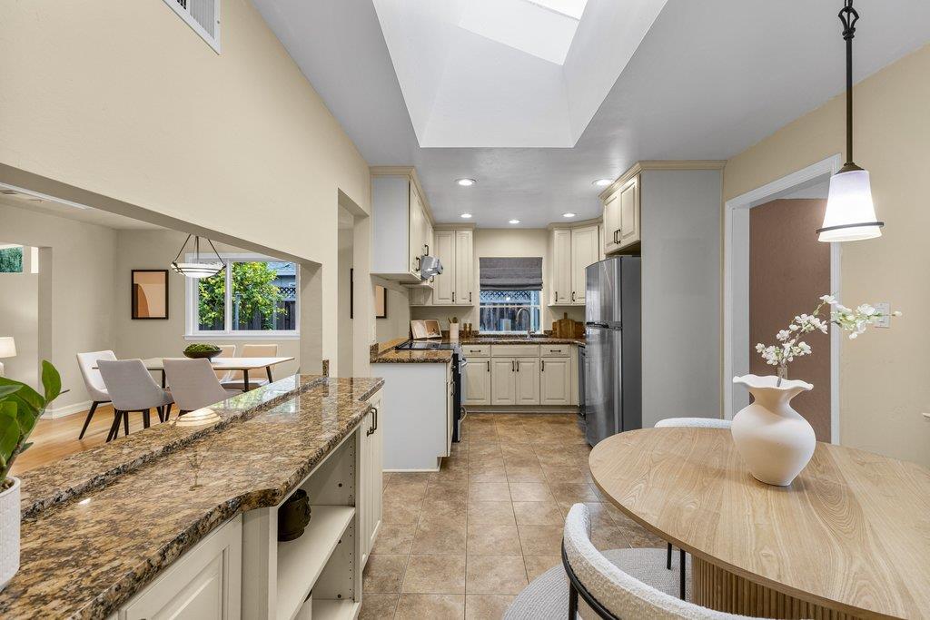 Detail Gallery Image 18 of 72 For 764 Blaisdell Ct, San Jose,  CA 95117 - 4 Beds | 2 Baths