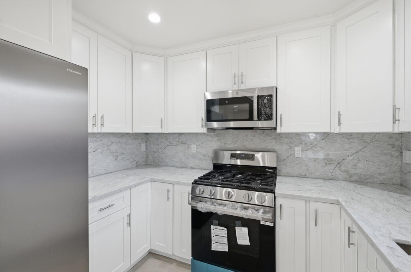 Detail Gallery Image 16 of 46 For 359 Reindollar Ave, Marina,  CA 93933 - 4 Beds | 2 Baths