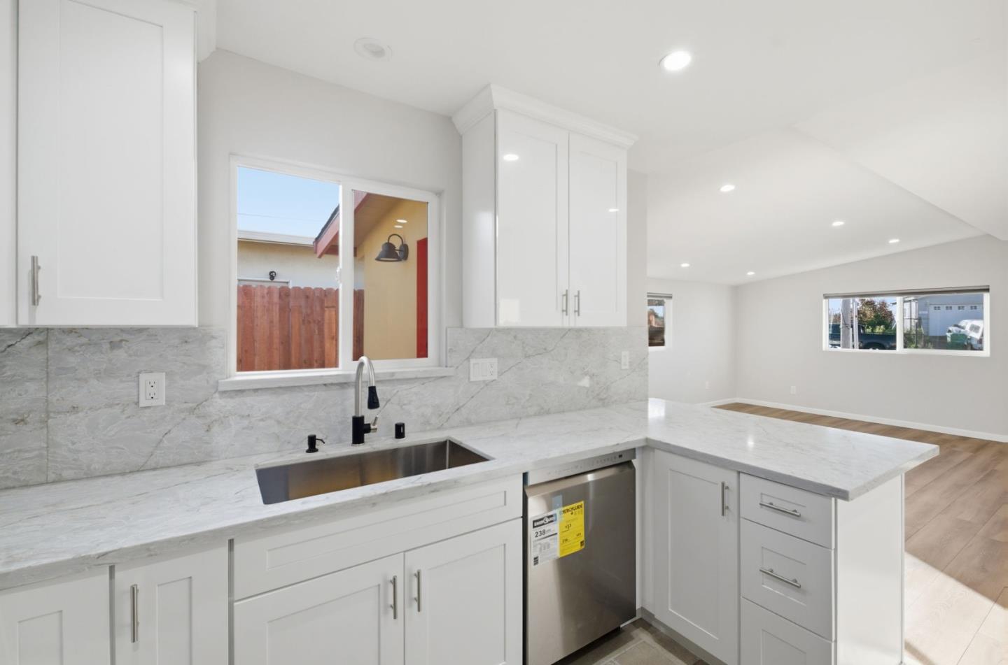 Detail Gallery Image 17 of 46 For 359 Reindollar Ave, Marina,  CA 93933 - 4 Beds | 2 Baths