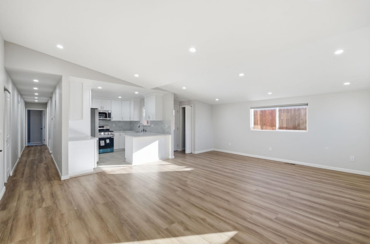 Detail Gallery Image 19 of 46 For 359 Reindollar Ave, Marina,  CA 93933 - 4 Beds | 2 Baths