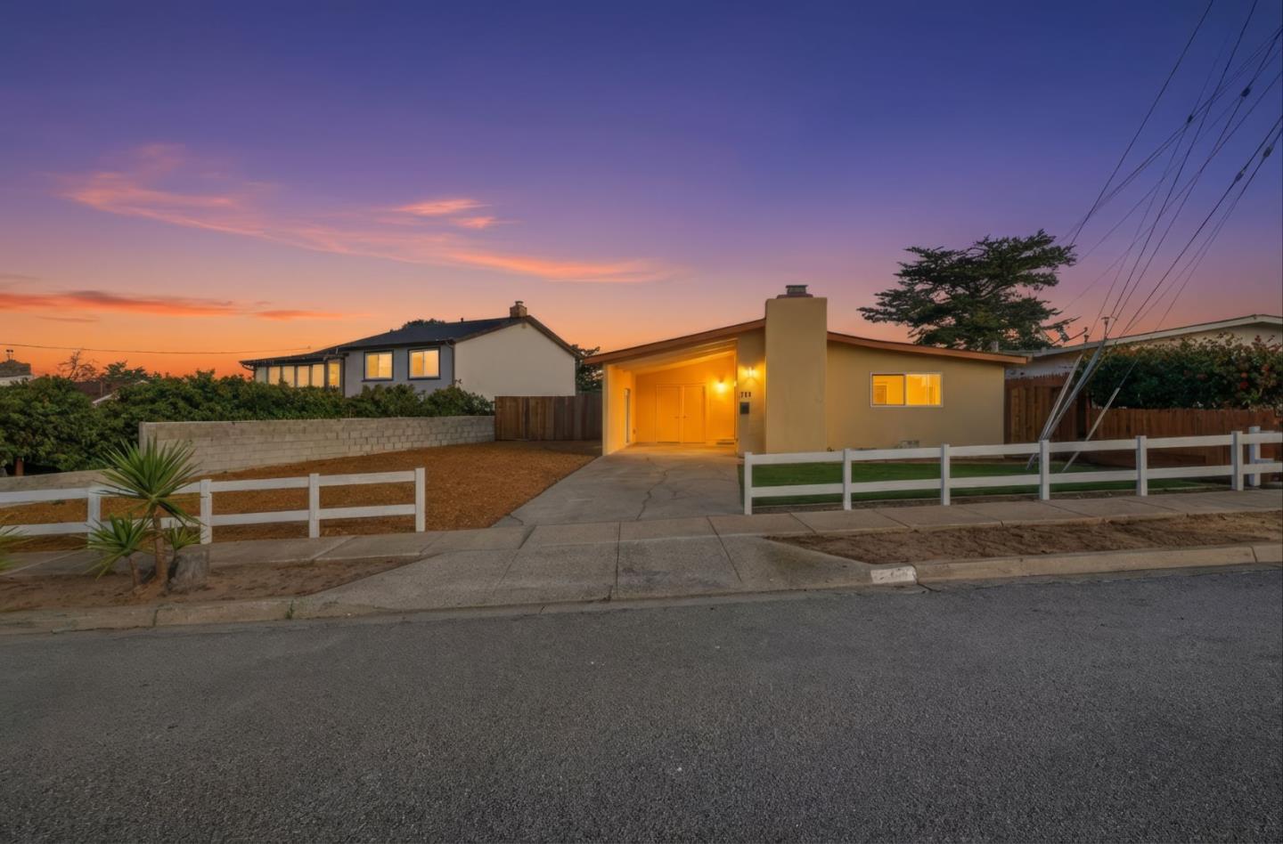 Detail Gallery Image 2 of 46 For 359 Reindollar Ave, Marina,  CA 93933 - 4 Beds | 2 Baths