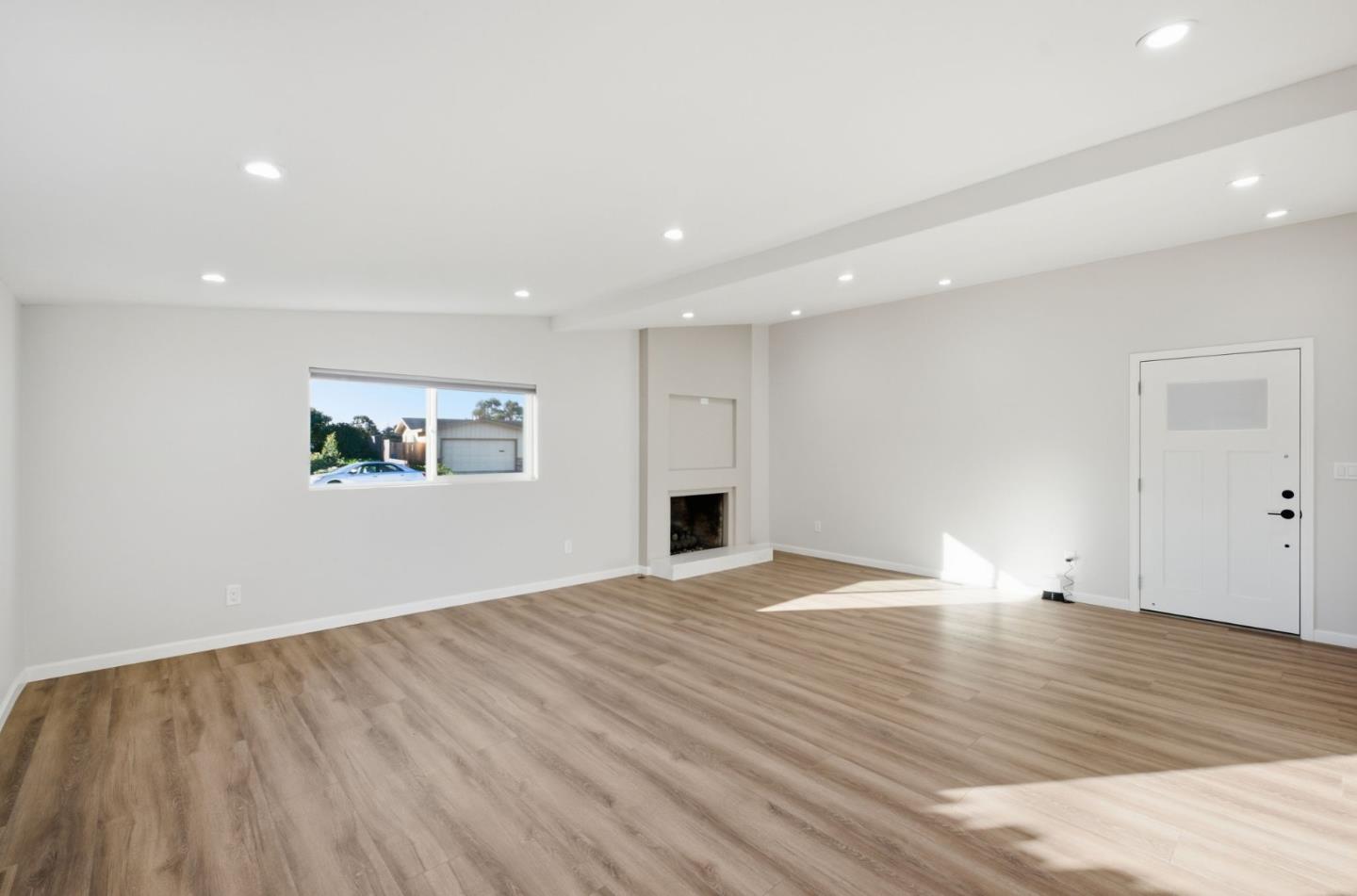 Detail Gallery Image 22 of 46 For 359 Reindollar Ave, Marina,  CA 93933 - 4 Beds | 2 Baths