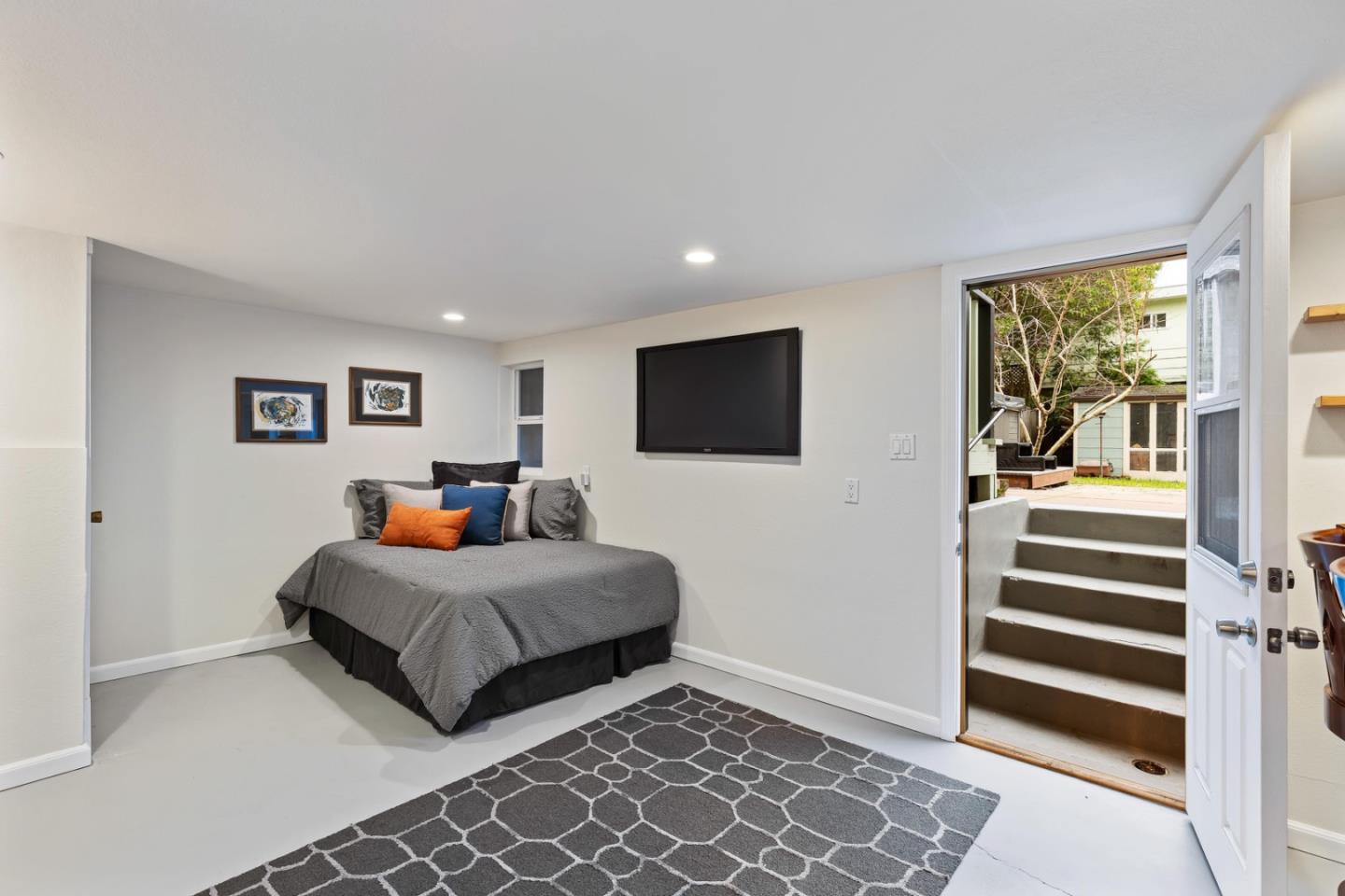 Detail Gallery Image 29 of 34 For 4131 Bayo St, Oakland,  CA 94619 - 2 Beds | 1 Baths