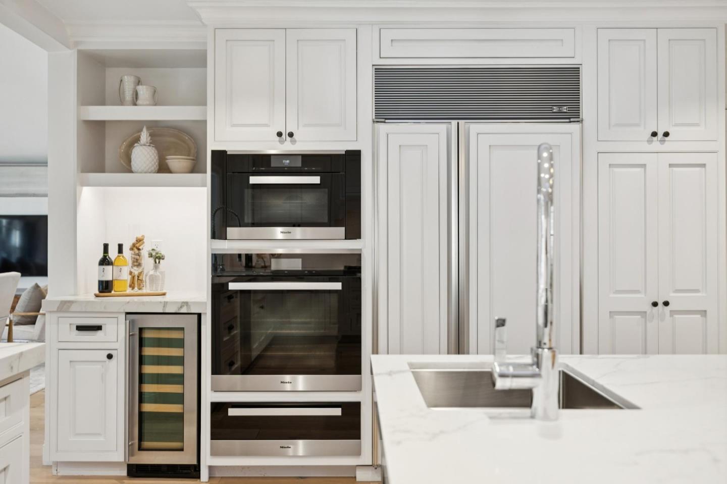 Detail Gallery Image 12 of 34 For 20 Politzer Dr, Menlo Park,  CA 94025 - 3 Beds | 3/1 Baths