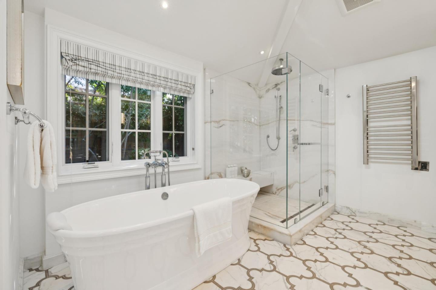 Detail Gallery Image 21 of 34 For 20 Politzer Dr, Menlo Park,  CA 94025 - 3 Beds | 3/1 Baths