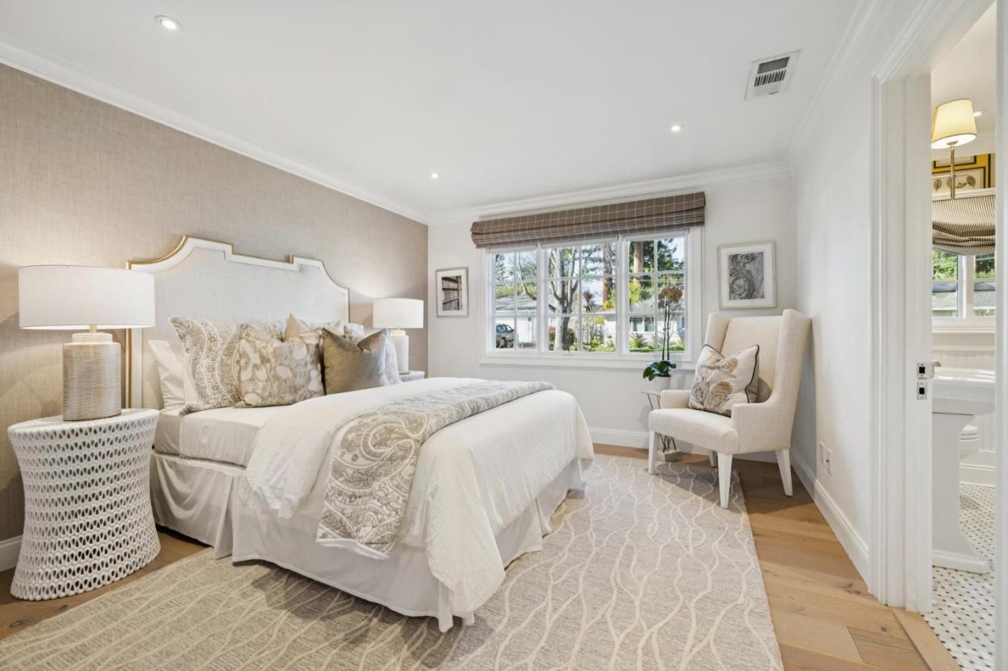 Detail Gallery Image 24 of 34 For 20 Politzer Dr, Menlo Park,  CA 94025 - 3 Beds | 3/1 Baths