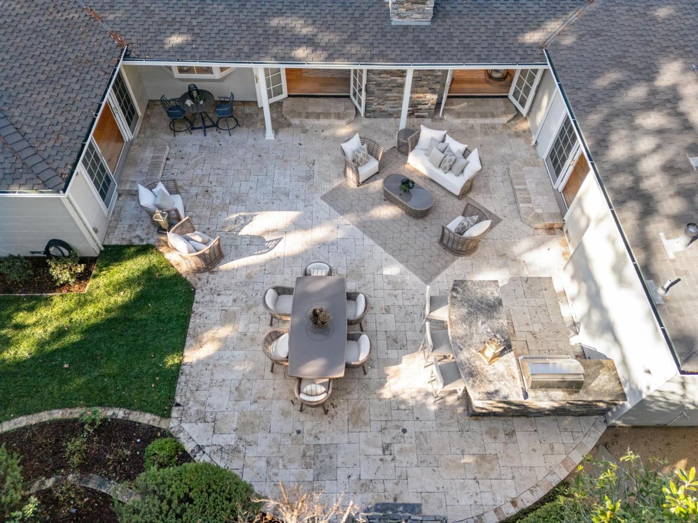 Detail Gallery Image 29 of 34 For 20 Politzer Dr, Menlo Park,  CA 94025 - 3 Beds | 3/1 Baths