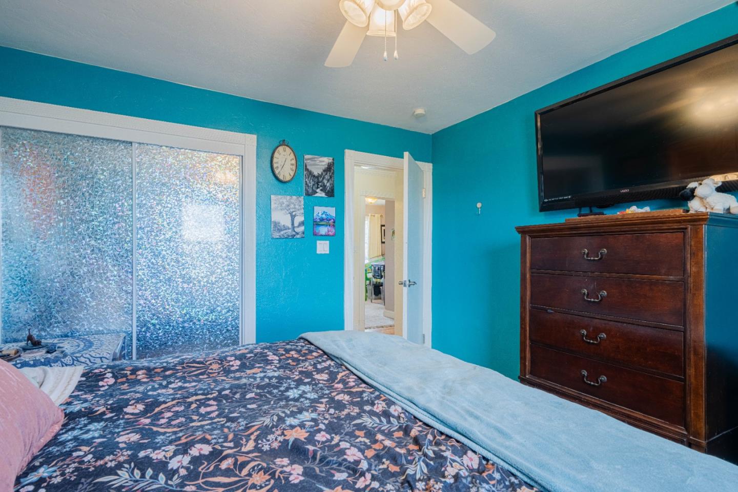 Detail Gallery Image 6 of 28 For 2080 Buchanan St, Seaside,  CA 93955 - 3 Beds | 1 Baths