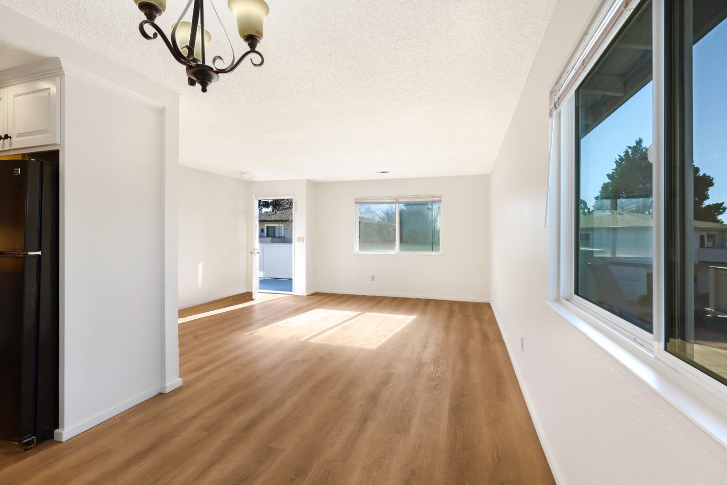 Detail Gallery Image 5 of 18 For 4237 Topsail Ct, Soquel,  CA 95073 - 3 Beds | 1/1 Baths