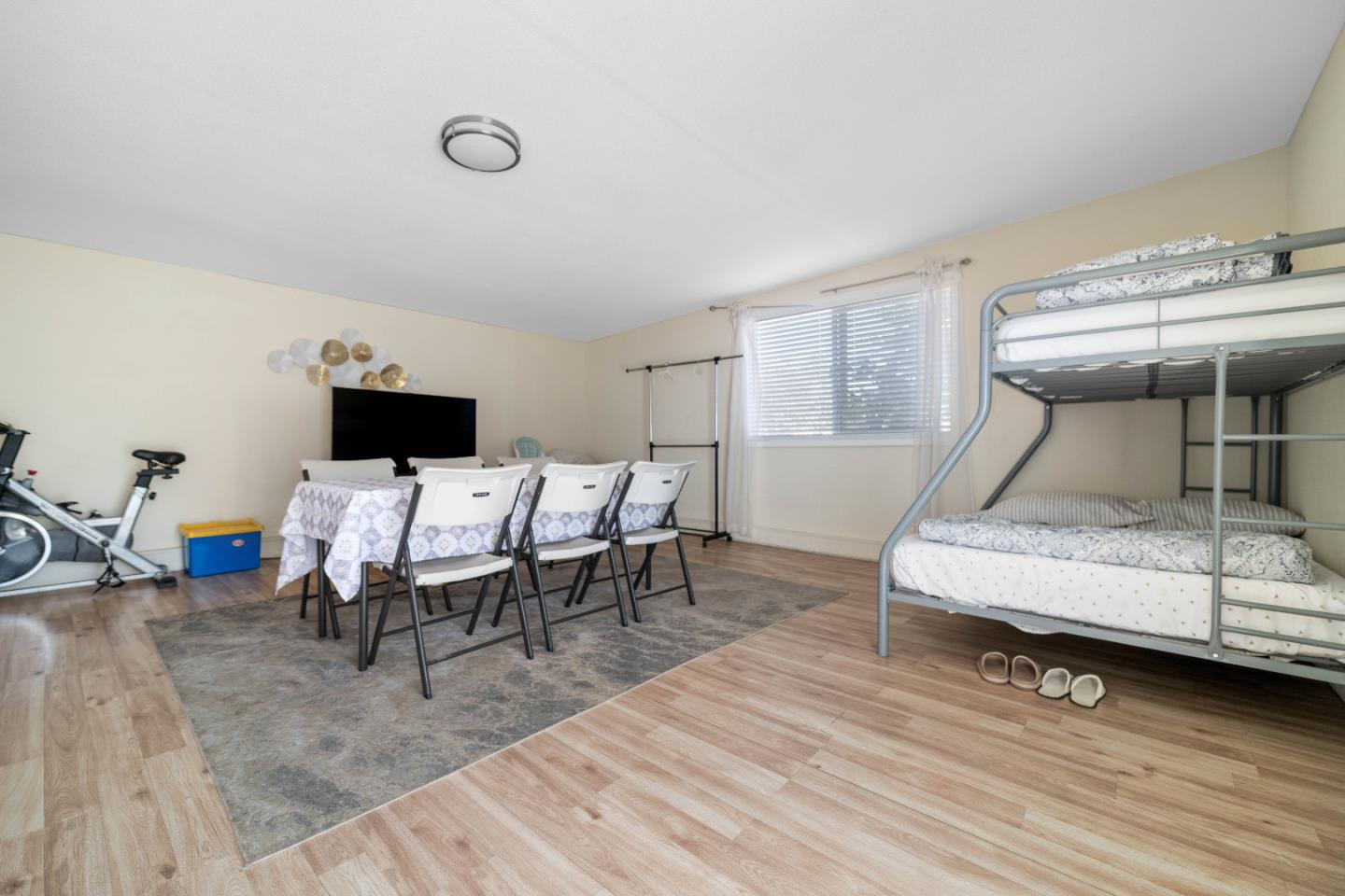 Detail Gallery Image 16 of 19 For 2507 Arctic Ave, San Jose,  CA 95111 - 3 Beds | 1/1 Baths