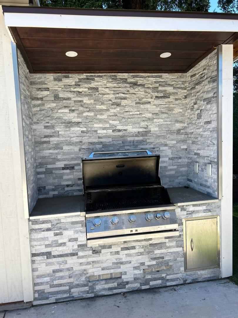 Detail Gallery Image 22 of 28 For 2175 Laurelei Ave, San Jose,  CA 95128 - 4 Beds | 3 Baths