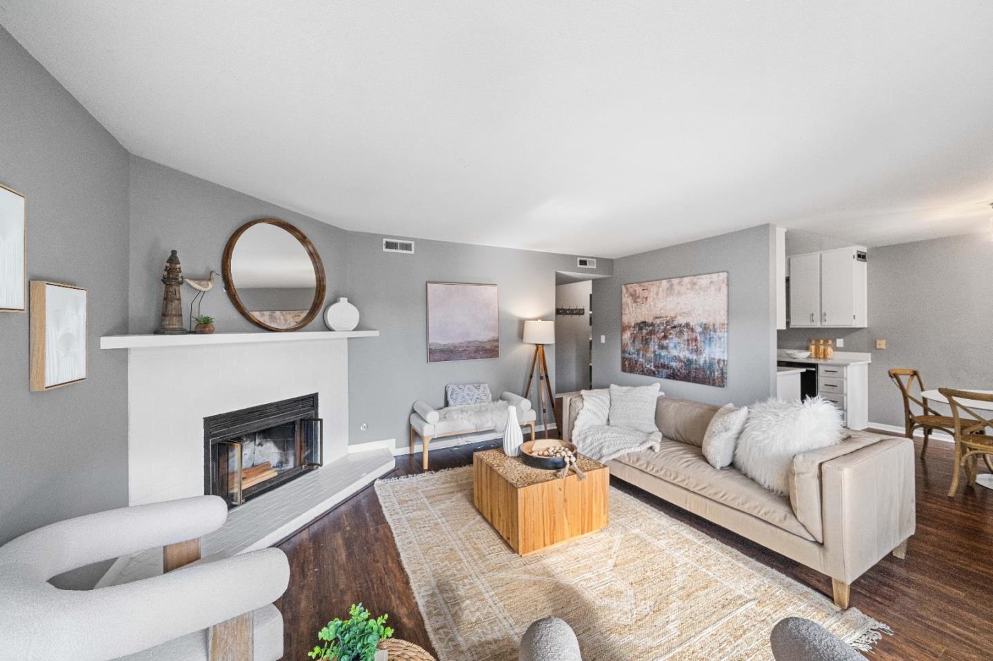 Detail Gallery Image 10 of 35 For 468 Laurel Ave, Half Moon Bay,  CA 94019 - 2 Beds | 2 Baths