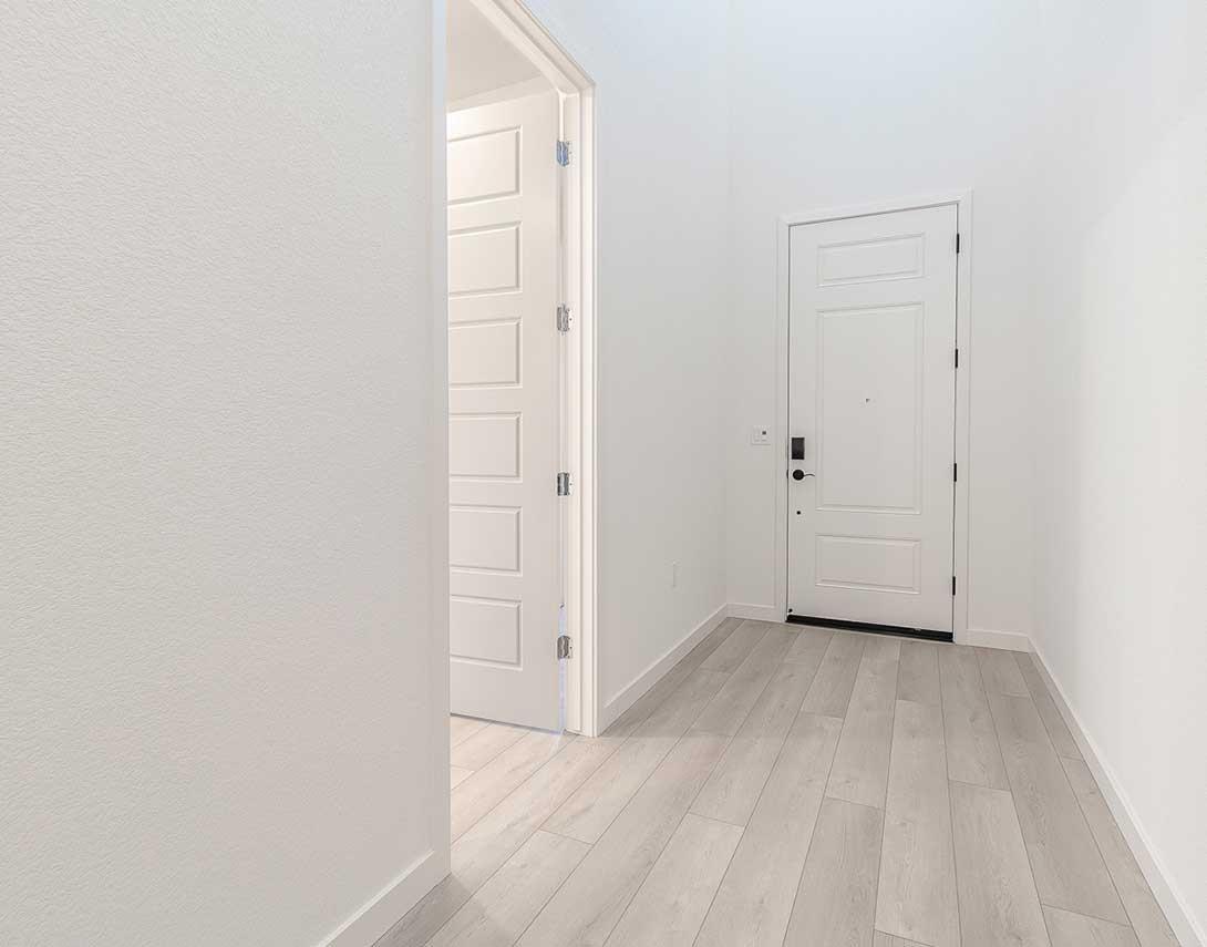 Detail Gallery Image 2 of 19 For 17038 Tupper St, Lathrop,  CA 95330 - 4 Beds | 3/1 Baths