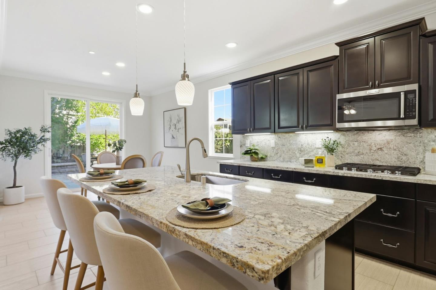 Detail Gallery Image 18 of 64 For 18800 Paprika Dr, Morgan Hill,  CA 95037 - 5 Beds | 4/1 Baths