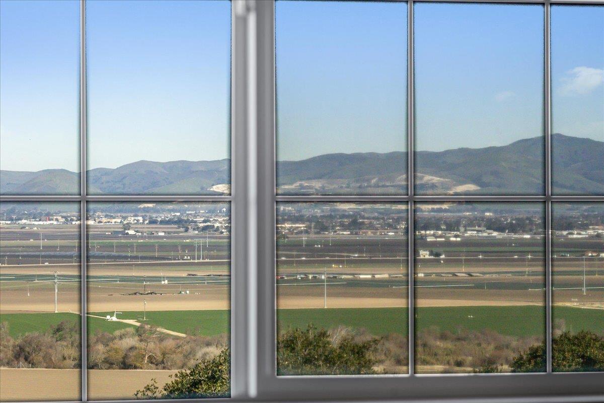 Detail Gallery Image 31 of 60 For 18611 Mcclellan Cir, East Garrison,  CA 93933 - 4 Beds | 3/1 Baths