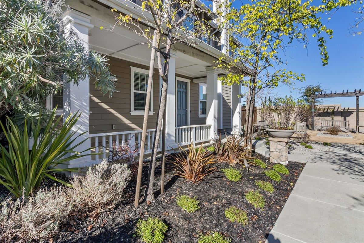 Detail Gallery Image 7 of 60 For 18611 Mcclellan Cir, East Garrison,  CA 93933 - 4 Beds | 3/1 Baths