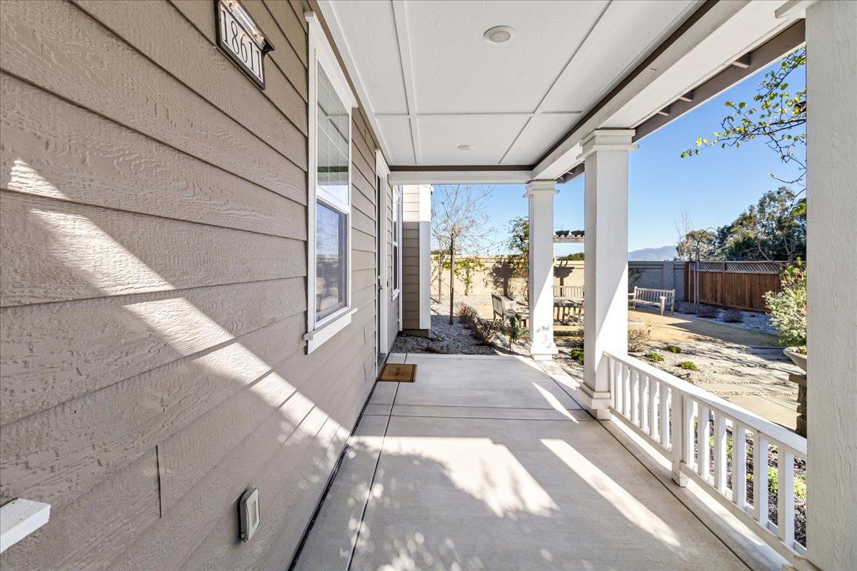 Detail Gallery Image 9 of 60 For 18611 Mcclellan Cir, East Garrison,  CA 93933 - 4 Beds | 3/1 Baths