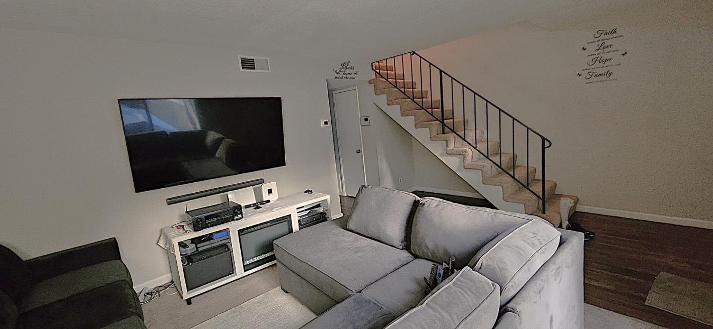 Detail Gallery Image 9 of 13 For 832 N Jackson Ave, San Jose,  CA 95133 - 3 Beds | 1/1 Baths