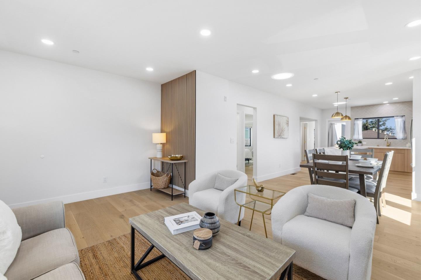 Detail Gallery Image 10 of 37 For 895 Laurel Ave, Belmont,  CA 94002 - 4 Beds | 3 Baths