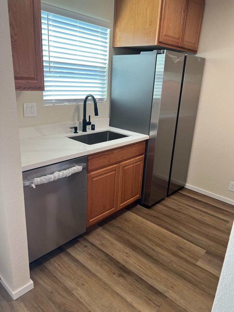 Detail Gallery Image 9 of 18 For 2674 Christine Oaks, Santa Cruz,  CA 95062 - 3 Beds | 1/1 Baths