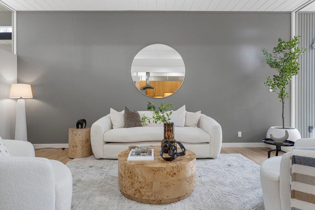 Detail Gallery Image 11 of 54 For 3925 Nelson Dr, Palo Alto,  CA 94306 - 3 Beds | 2 Baths