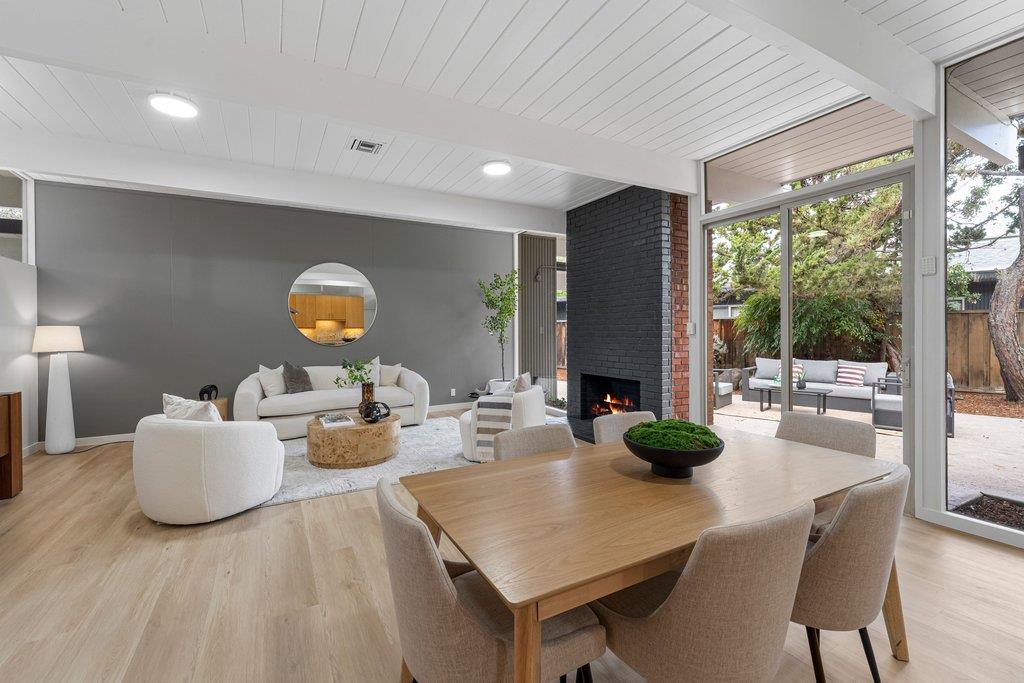 Detail Gallery Image 12 of 54 For 3925 Nelson Dr, Palo Alto,  CA 94306 - 3 Beds | 2 Baths