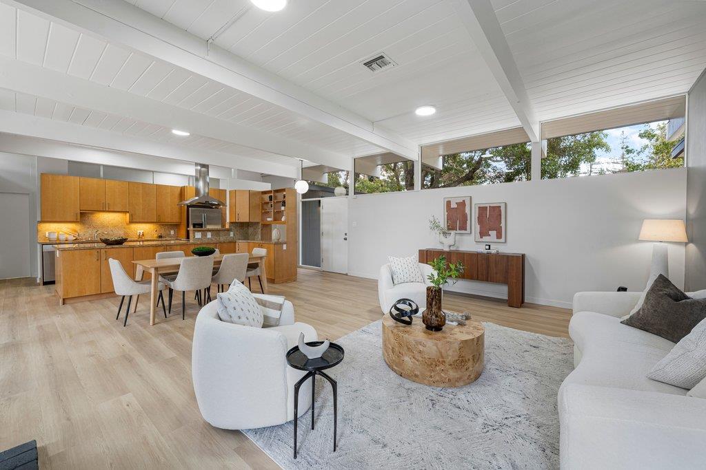 Detail Gallery Image 13 of 54 For 3925 Nelson Dr, Palo Alto,  CA 94306 - 3 Beds | 2 Baths