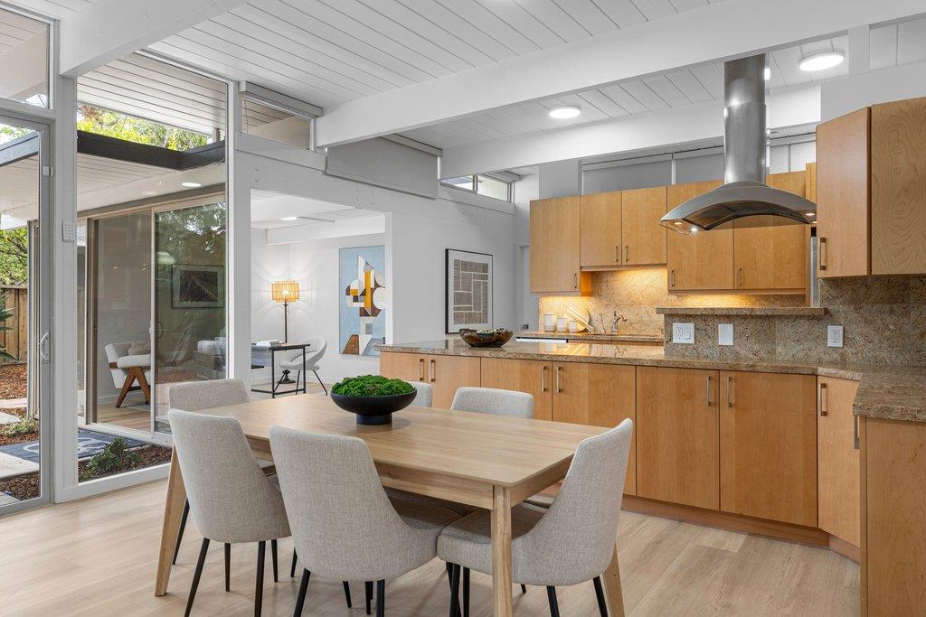 Detail Gallery Image 17 of 54 For 3925 Nelson Dr, Palo Alto,  CA 94306 - 3 Beds | 2 Baths