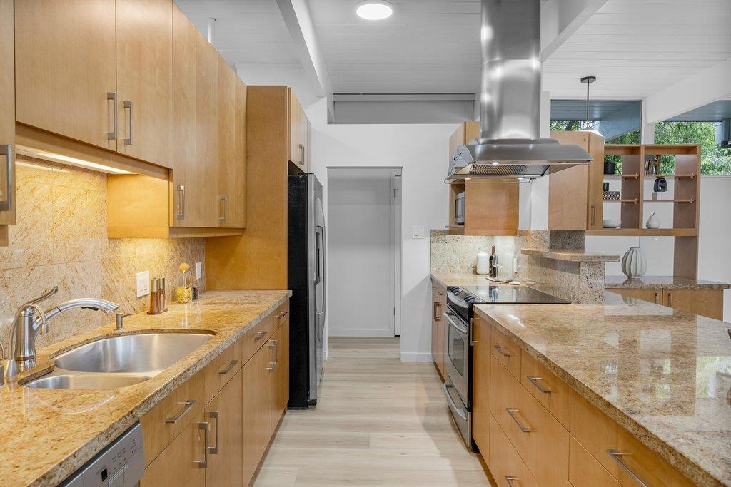 Detail Gallery Image 21 of 54 For 3925 Nelson Dr, Palo Alto,  CA 94306 - 3 Beds | 2 Baths