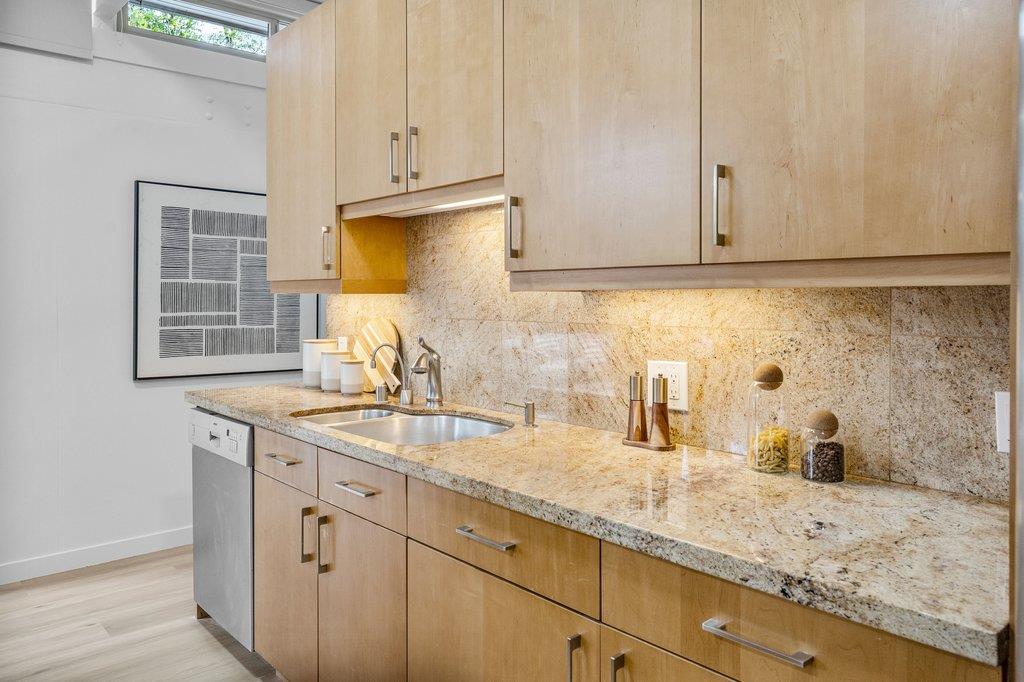 Detail Gallery Image 25 of 54 For 3925 Nelson Dr, Palo Alto,  CA 94306 - 3 Beds | 2 Baths