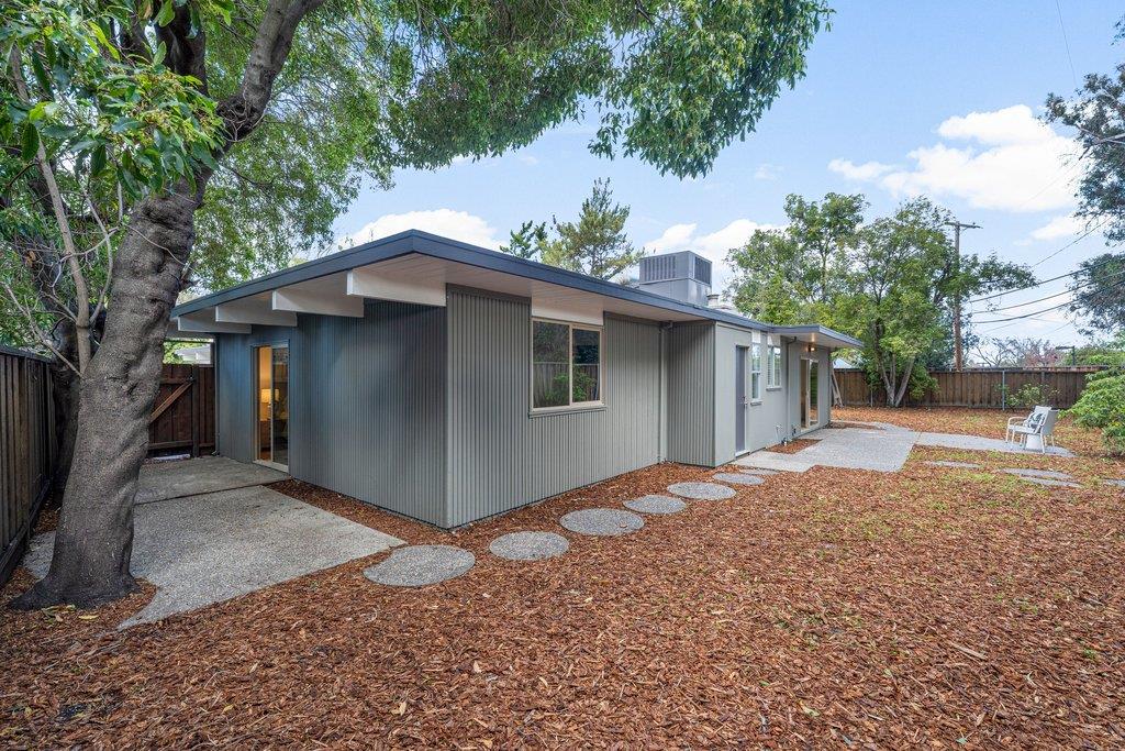 Detail Gallery Image 45 of 54 For 3925 Nelson Dr, Palo Alto,  CA 94306 - 3 Beds | 2 Baths