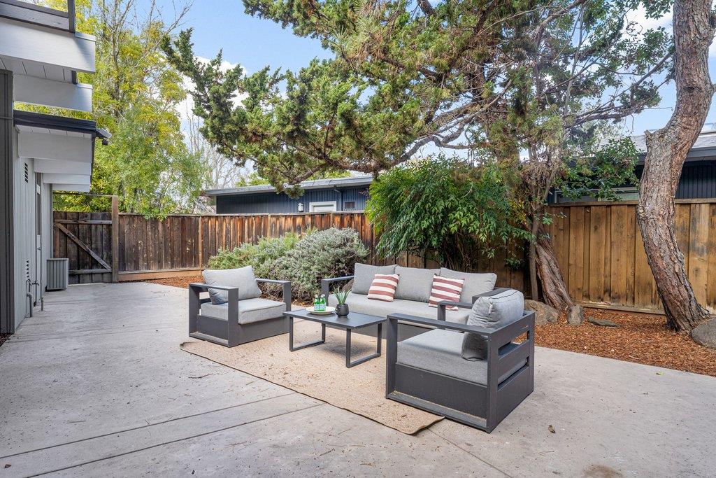 Detail Gallery Image 46 of 54 For 3925 Nelson Dr, Palo Alto,  CA 94306 - 3 Beds | 2 Baths