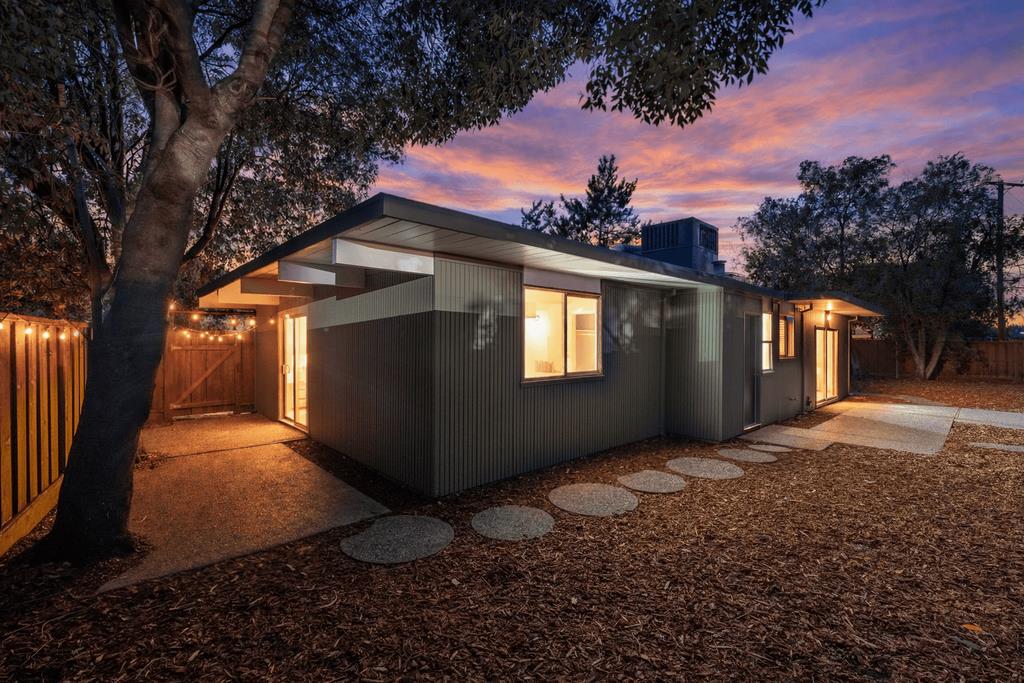 Detail Gallery Image 48 of 54 For 3925 Nelson Dr, Palo Alto,  CA 94306 - 3 Beds | 2 Baths