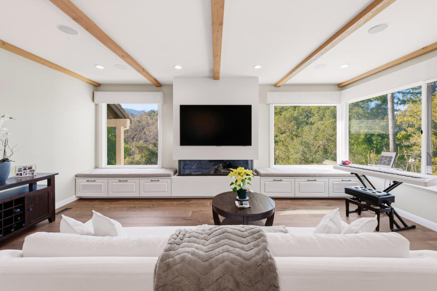 Detail Gallery Image 11 of 62 For 15965 Shannon Rd, Los Gatos,  CA 95032 - 5 Beds | 3/1 Baths