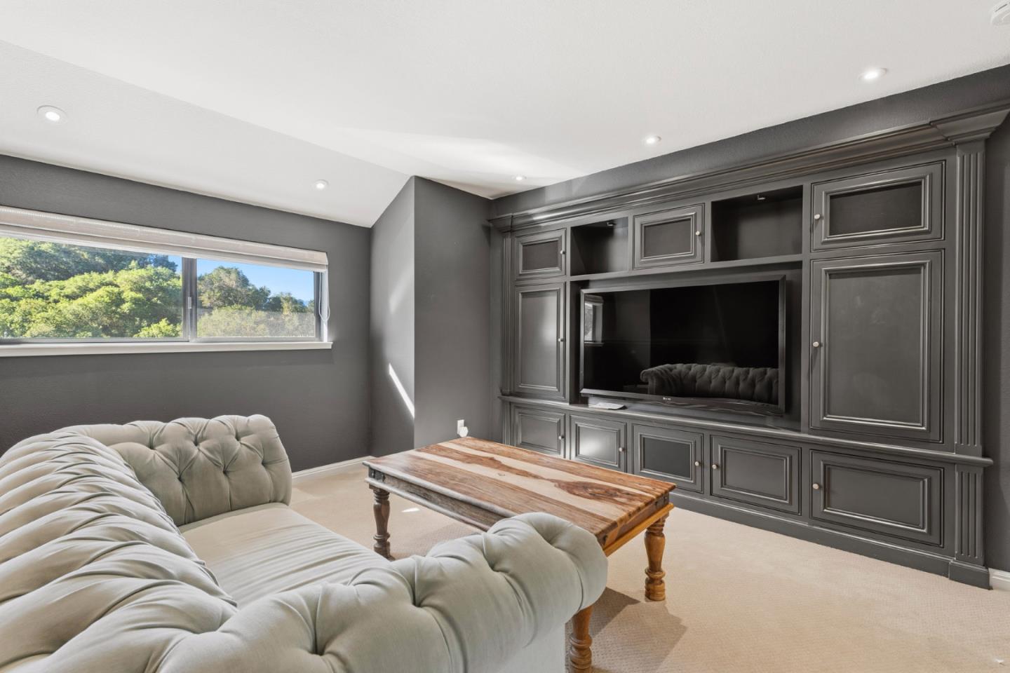 Detail Gallery Image 14 of 62 For 15965 Shannon Rd, Los Gatos,  CA 95032 - 5 Beds | 3/1 Baths