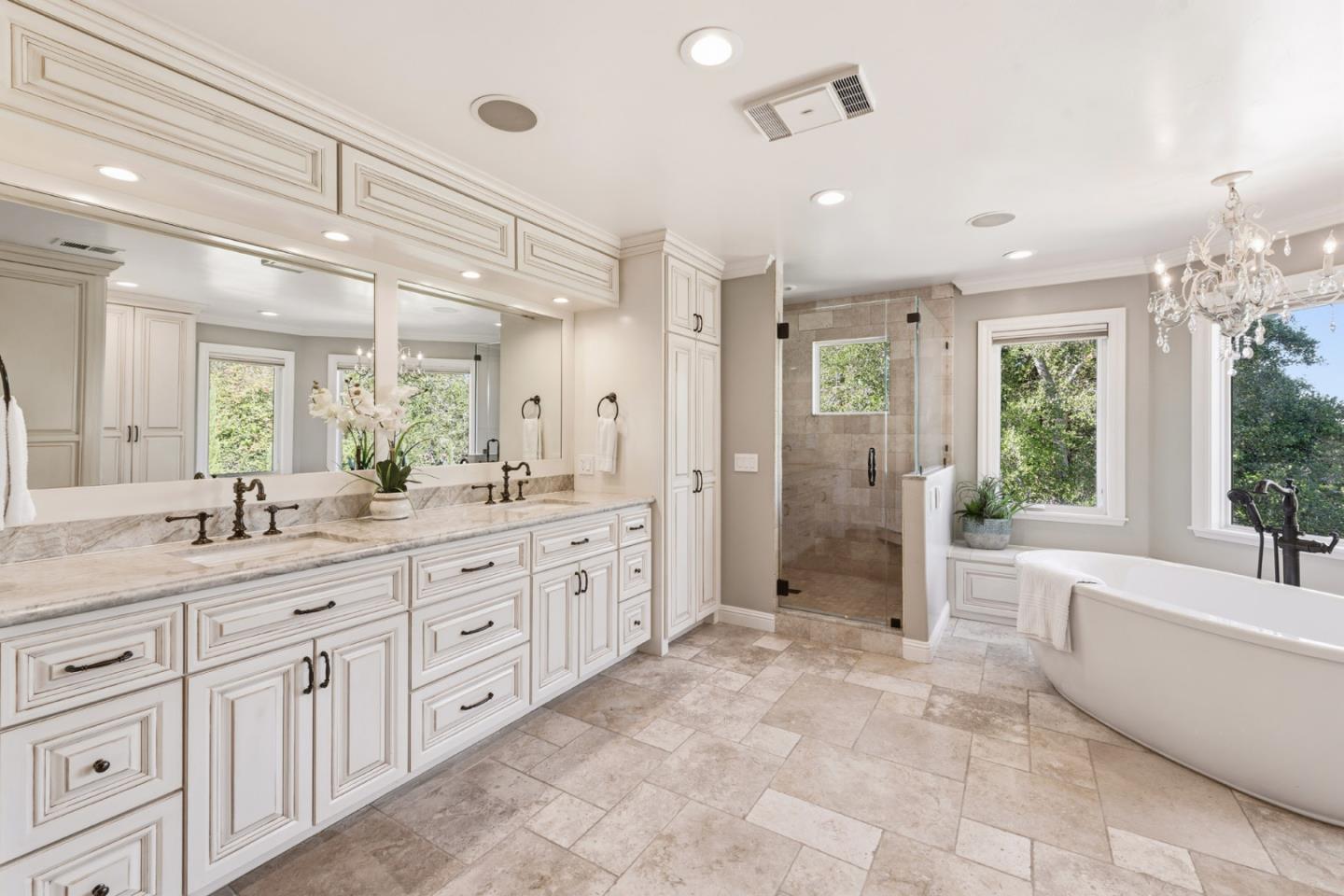 Detail Gallery Image 19 of 62 For 15965 Shannon Rd, Los Gatos,  CA 95032 - 5 Beds | 3/1 Baths