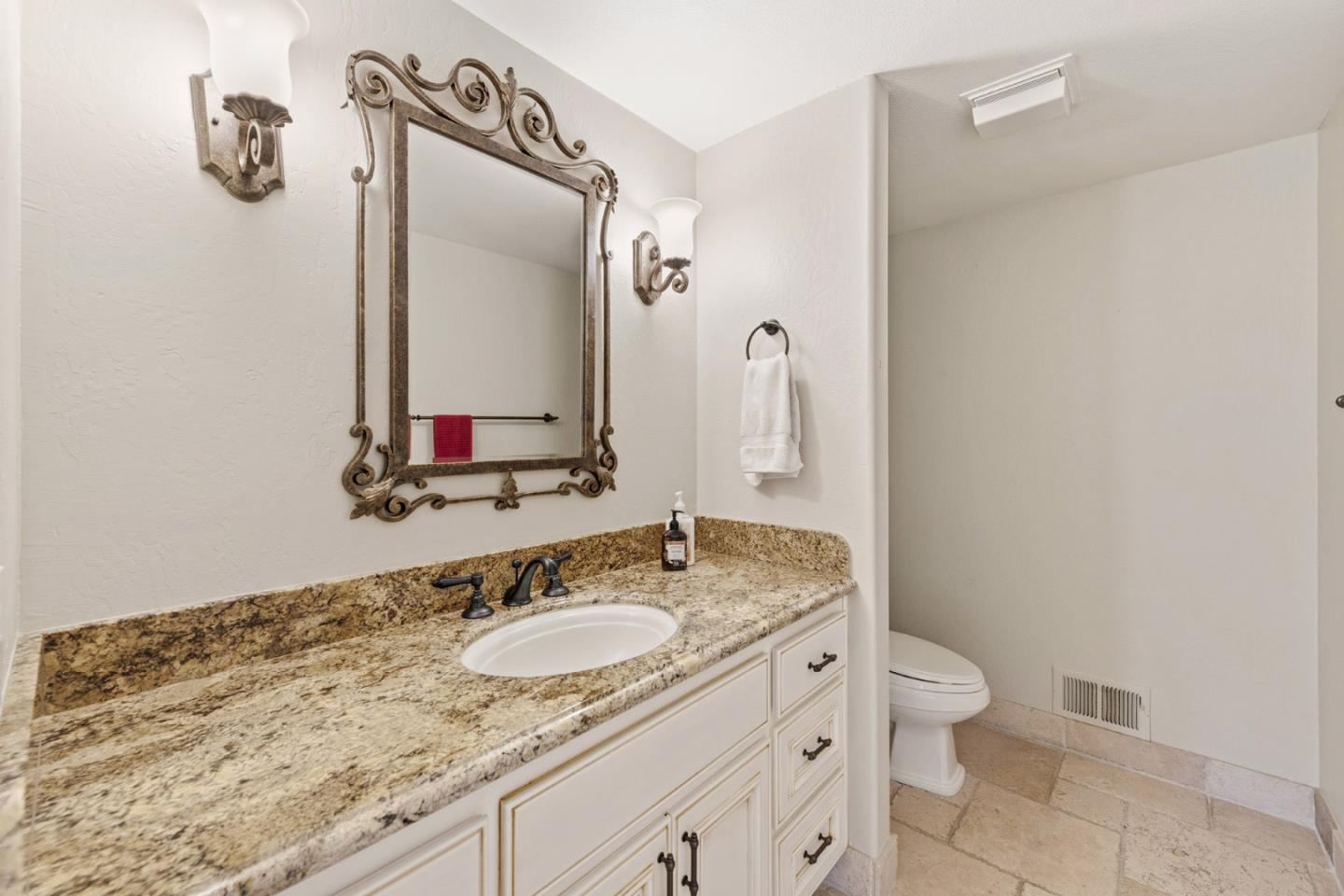 Detail Gallery Image 36 of 62 For 15965 Shannon Rd, Los Gatos,  CA 95032 - 5 Beds | 3/1 Baths