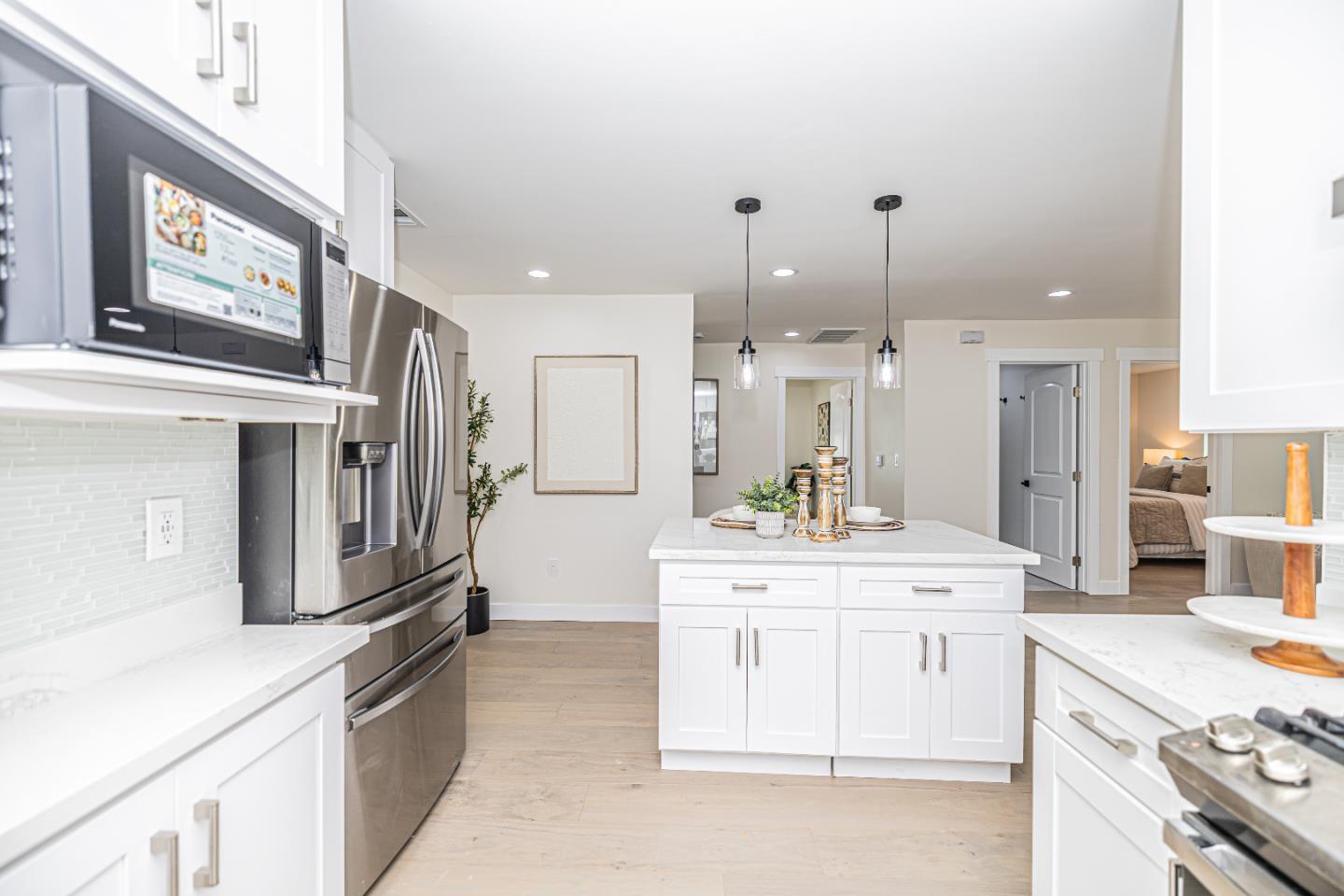 Detail Gallery Image 5 of 39 For 2516 Parkland Ct, Santa Clara,  CA 95051 - 6 Beds | 4 Baths